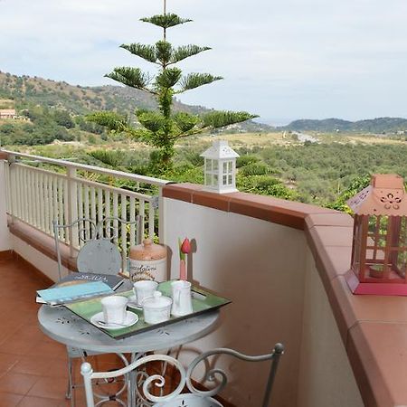 Apartamento La Casa Di Giulia Forza dʼAgro Exterior foto