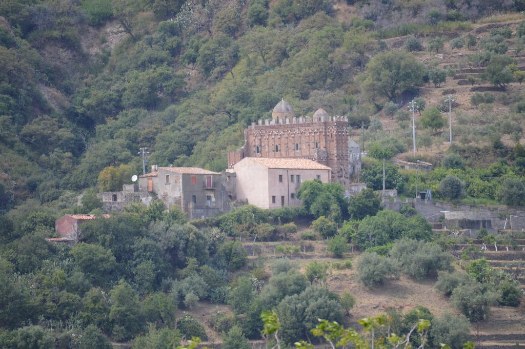 Apartamento La Casa Di Giulia Forza dʼAgro Exterior foto
