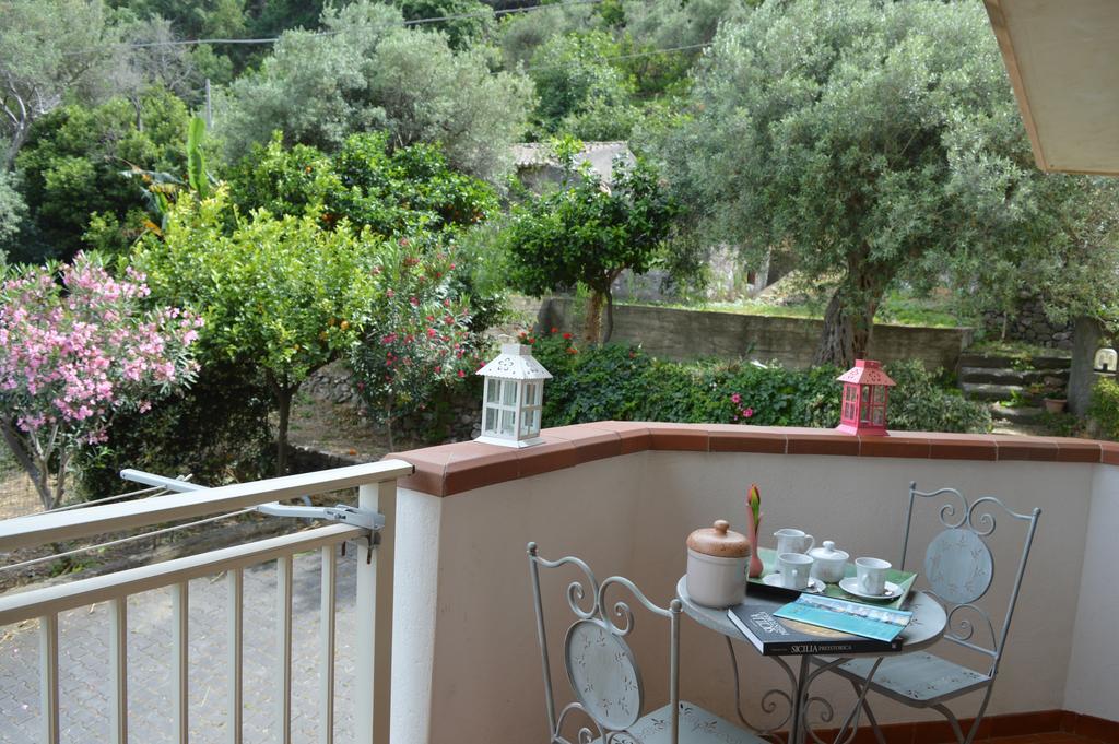 Apartamento La Casa Di Giulia Forza dʼAgro Exterior foto
